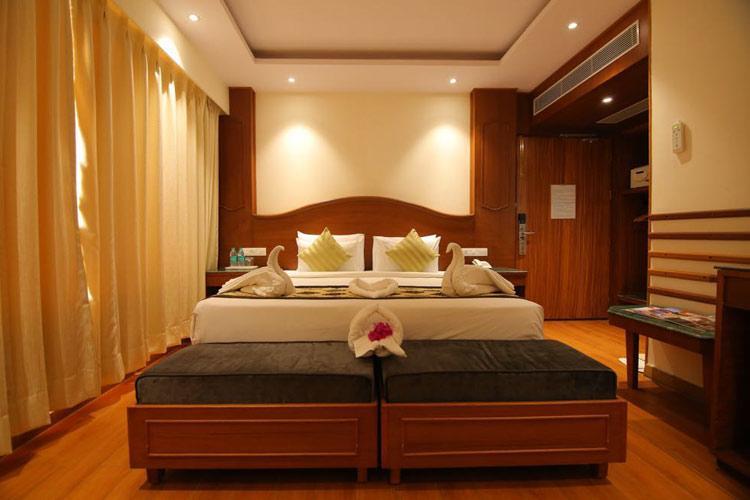 โรงแรมดีไวน์ รีสอร์ต แอนด์ สปา ริชิเคช ภายนอก รูปภาพ