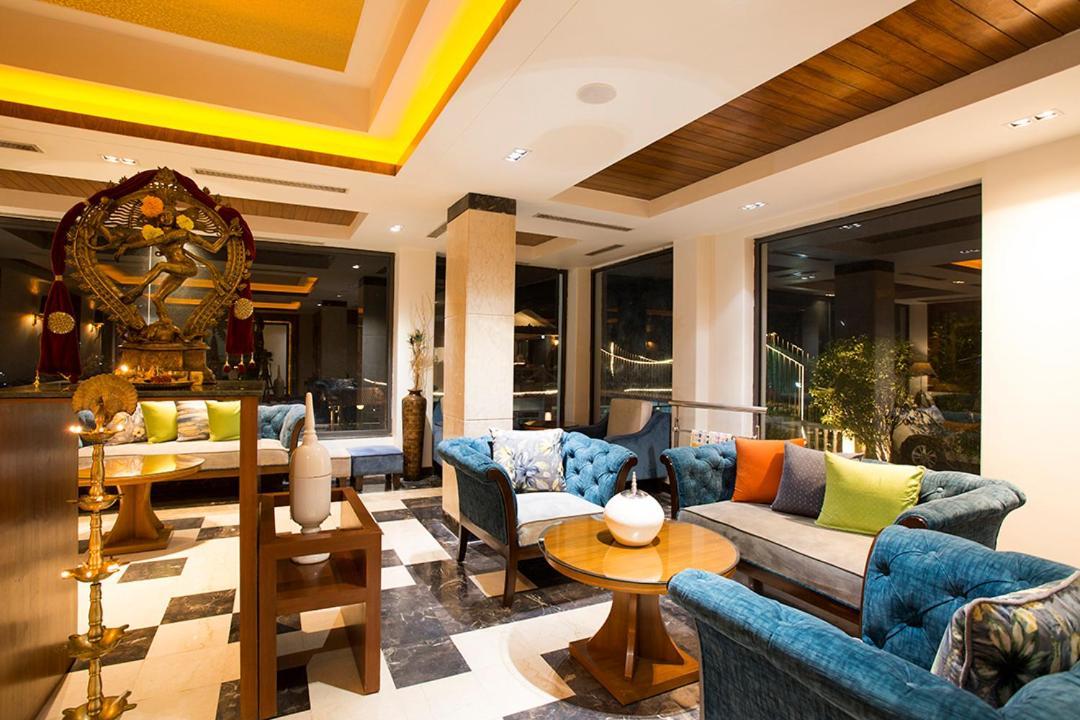 โรงแรมดีไวน์ รีสอร์ต แอนด์ สปา ริชิเคช ภายนอก รูปภาพ